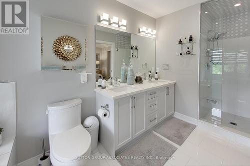 37 Fairchild Avenue, Toronto, ON - Indoor Photo Showing Bathroom