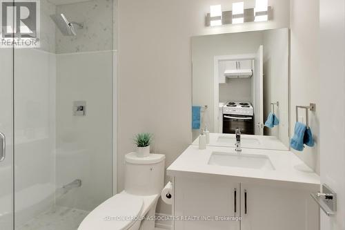37 Fairchild Avenue, Toronto, ON - Indoor Photo Showing Bathroom