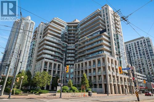 Uph3 - 410 Queens Quay W, Toronto, ON - Outdoor With Facade