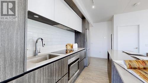 E603 - 34 Tubman Avenue, Toronto, ON - Indoor Photo Showing Kitchen With Upgraded Kitchen