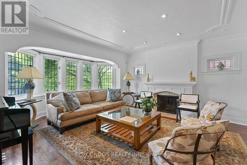 38 Poplar Plains Crescent, Toronto (Casa Loma), ON - Indoor Photo Showing Living Room