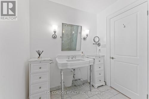 38 Poplar Plains Crescent, Toronto (Casa Loma), ON - Indoor Photo Showing Bathroom