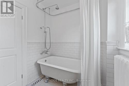 38 Poplar Plains Crescent, Toronto (Casa Loma), ON - Indoor Photo Showing Bathroom