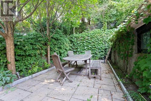 38 Poplar Plains Crescent, Toronto (Casa Loma), ON - Outdoor