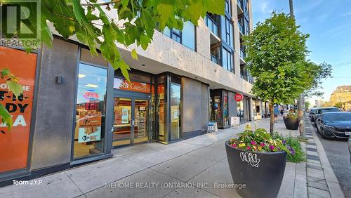 513 - 840 St Clair Avenue W, Toronto, ON - Outdoor