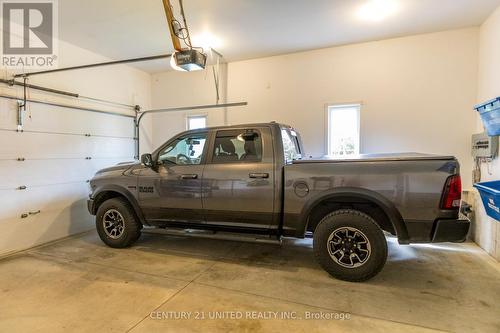 17 - 301 Carnegie Avenue, Peterborough (Northcrest), ON - Indoor Photo Showing Garage