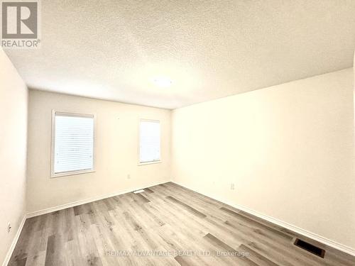 8404 Elderberry Drive, Niagara Falls, ON - Indoor Photo Showing Other Room