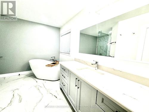 8404 Elderberry Drive, Niagara Falls, ON - Indoor Photo Showing Bathroom