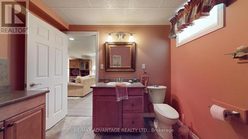 8 - 1144 Coronation Drive, London, ON - Indoor Photo Showing Bathroom