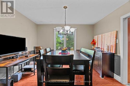 182 Dearborn Avenue, London, ON - Indoor Photo Showing Dining Room