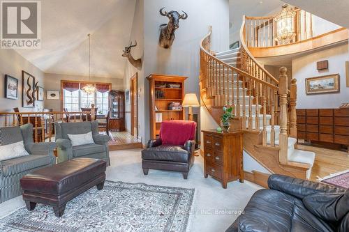 28 Sinclair Crescent, Aylmer (Ay), ON - Indoor Photo Showing Living Room