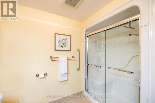 2 Hampstead Gate, Clarington, ON - Indoor Photo Showing Bathroom