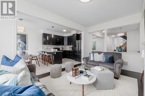 15 Thomas Bird Street, Clarington, ON - Indoor Photo Showing Living Room