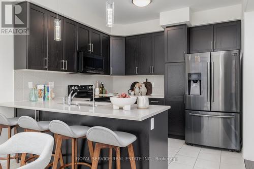 15 Thomas Bird Street, Clarington, ON - Indoor Photo Showing Kitchen With Stainless Steel Kitchen With Upgraded Kitchen