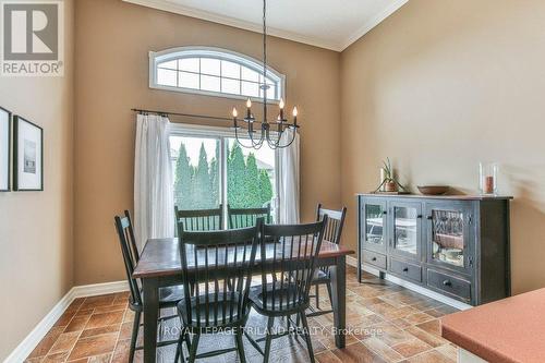 909 Fogerty Street, London, ON - Indoor Photo Showing Dining Room