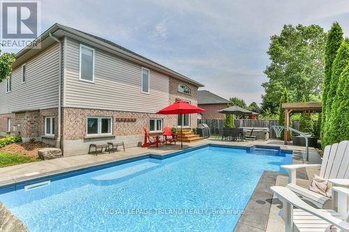 909 Fogerty Street, London, ON - Outdoor With In Ground Pool With Deck Patio Veranda With Backyard