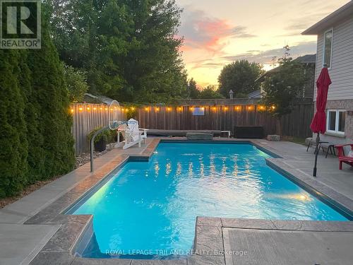 909 Fogerty Street, London, ON - Outdoor With In Ground Pool With Backyard