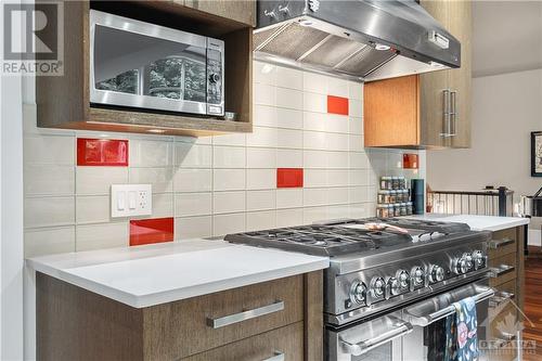 1420 Royal Maple Drive, Ottawa, ON - Indoor Photo Showing Kitchen
