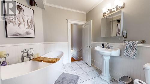 75 Hayward Avenue, St. John'S, NL - Indoor Photo Showing Bathroom