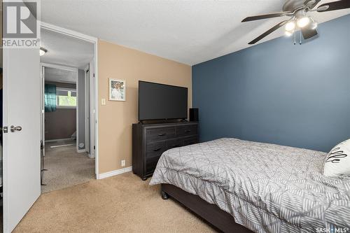 810 Arlington Avenue, Saskatoon, SK - Indoor Photo Showing Bedroom