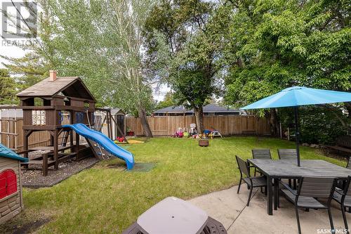 810 Arlington Avenue, Saskatoon, SK - Outdoor With Deck Patio Veranda With Backyard