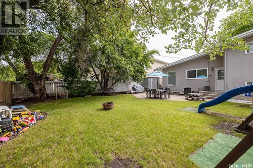 810 Arlington Avenue, Saskatoon, SK - Outdoor With Backyard