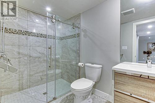 1072 Oakcrossing Road, London, ON - Indoor Photo Showing Bathroom