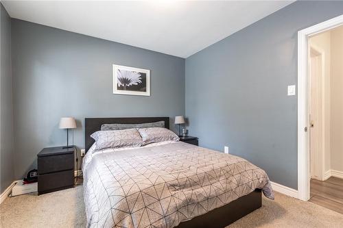 203 West 31St Street, Hamilton, ON - Indoor Photo Showing Bedroom