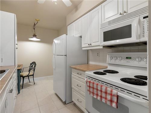 Kitchen - 1968 Main Street W|Unit #302, Hamilton, ON - Indoor Photo Showing Kitchen