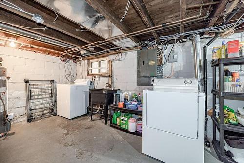 13 Fairfield Avenue, Hamilton, ON - Indoor Photo Showing Laundry Room