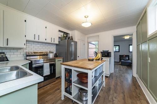 48 Emerald Street N, Hamilton, ON - Indoor Photo Showing Kitchen With Double Sink