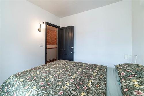 48 Emerald Street N, Hamilton, ON - Indoor Photo Showing Bedroom