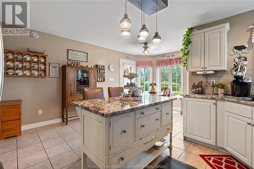 20 Marsh Court, Amherstburg, ON - Indoor Photo Showing Kitchen