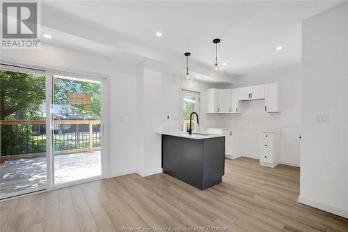 1081 Bruce, Windsor, ON - Indoor Photo Showing Kitchen