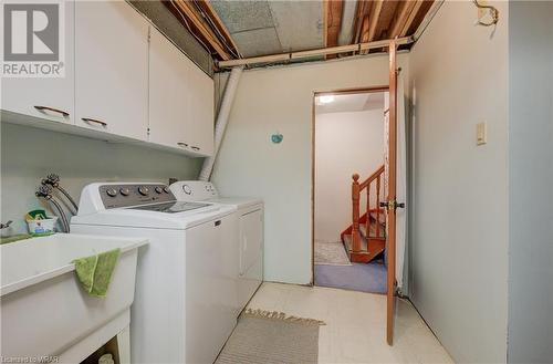 215 Black Walnut Place, Kitchener, ON - Indoor Photo Showing Laundry Room
