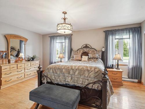 Master bedroom - 4 68E Avenue O., Blainville, QC - Indoor Photo Showing Bedroom