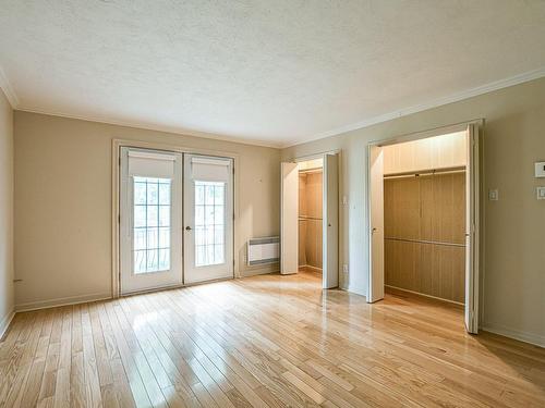 Master bedroom - 3325 Rue Des Luminaires, Sainte-Adèle, QC - Indoor Photo Showing Other Room