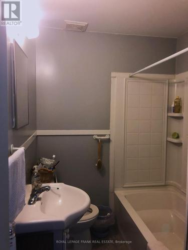 203 Crosby Drive, Kawartha Lakes, ON - Indoor Photo Showing Bathroom