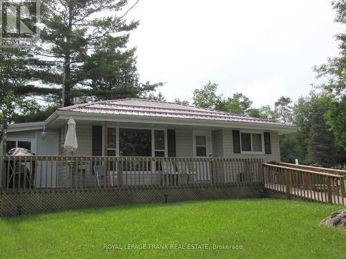 203 Crosby Drive, Kawartha Lakes, ON - Outdoor With Deck Patio Veranda