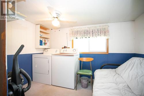 1124 Old Goulais Bay Rd, Sault Ste. Marie, ON - Indoor Photo Showing Laundry Room