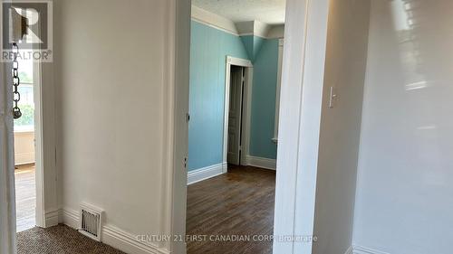 Upper - 116 Adelaide Street N, London, ON - Indoor Photo Showing Other Room