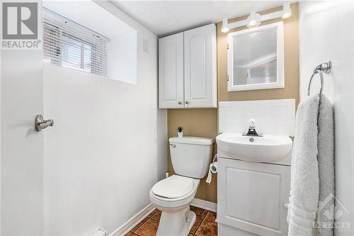 119 Russell Avenue, Ottawa, ON - Indoor Photo Showing Bathroom