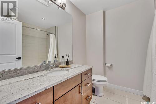 407 2300 Broad Street, Regina, SK - Indoor Photo Showing Bathroom