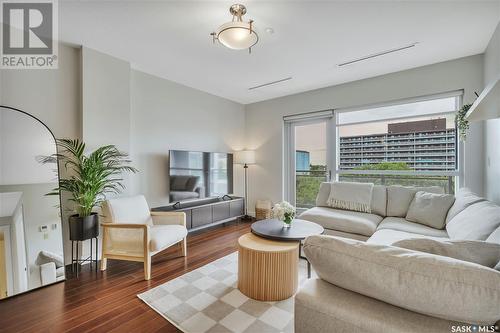 407 2300 Broad Street, Regina, SK - Indoor Photo Showing Living Room