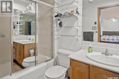 63 Davidson Crescent, Saskatoon, SK - Indoor Photo Showing Bathroom