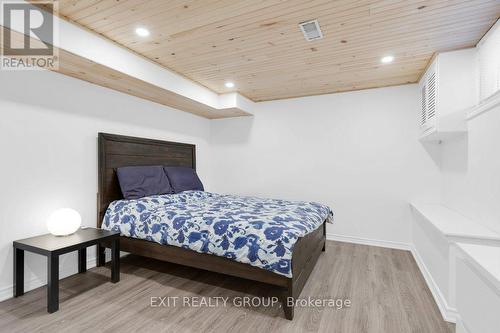 2 Munro Avenue, Belleville, ON - Indoor Photo Showing Bedroom