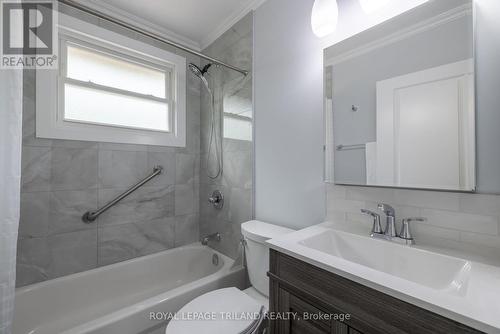 376 Ridgewood Crescent, London, ON - Indoor Photo Showing Bathroom