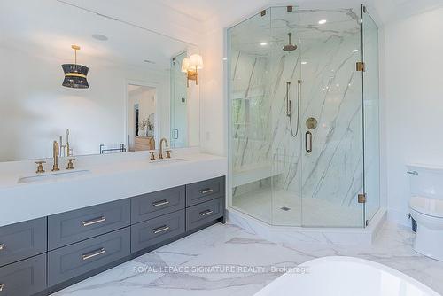 158 Angelene St, Mississauga, ON - Indoor Photo Showing Bathroom