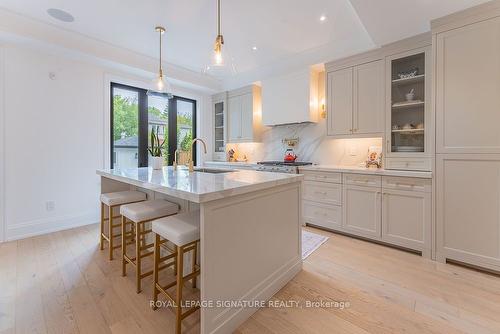 158 Angelene St, Mississauga, ON - Indoor Photo Showing Kitchen