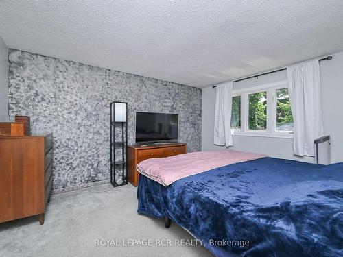 52 Cannon Crt, Orangeville, ON - Indoor Photo Showing Bedroom